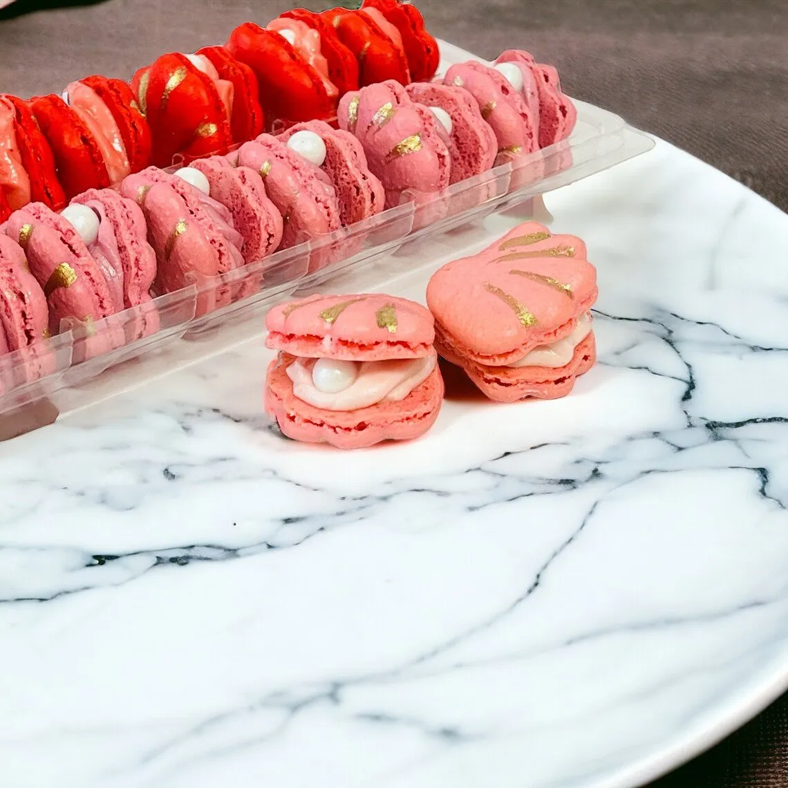 Customizable Seashell Macarons