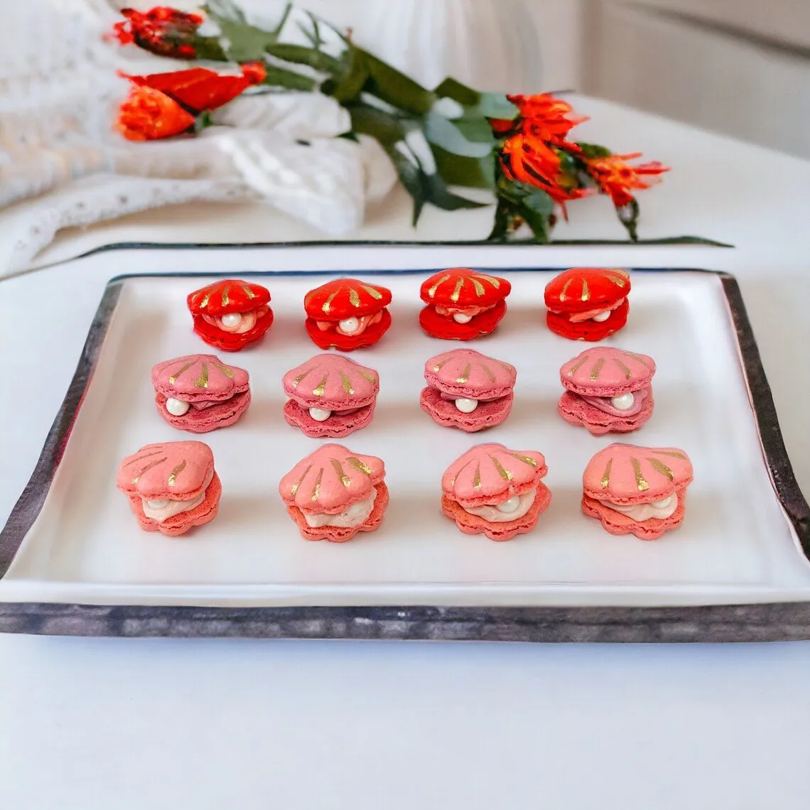 Customizable Seashell Macarons