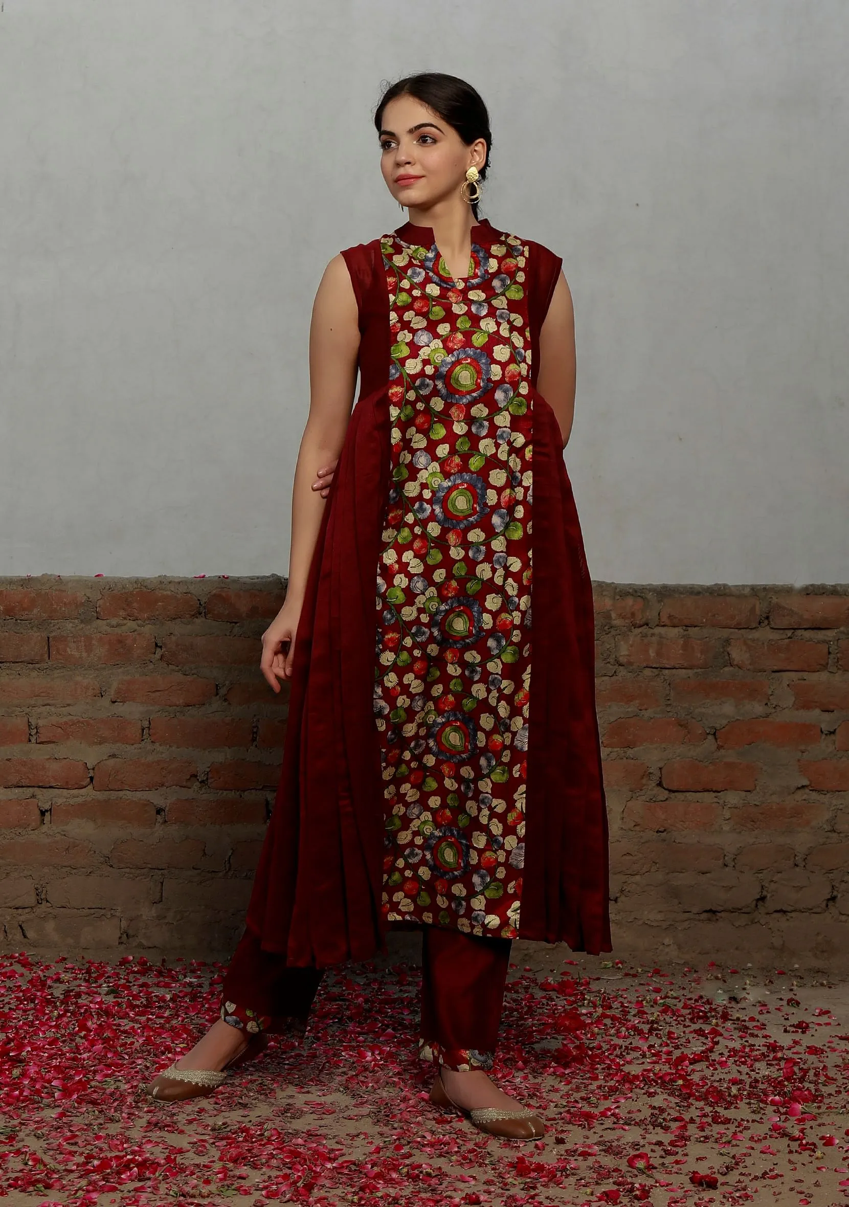 Set Of 2: Maroon Kalamkari  Plated Kurta With Narrow Pants