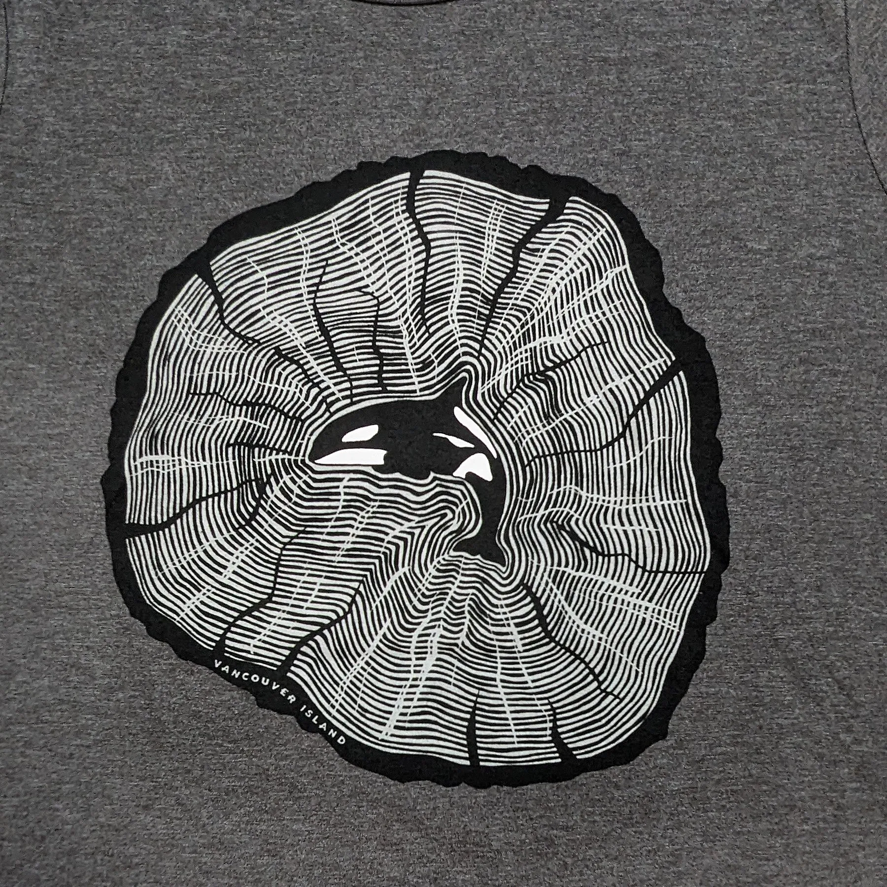 Women's Orca tree Rings crewneck t-shirt